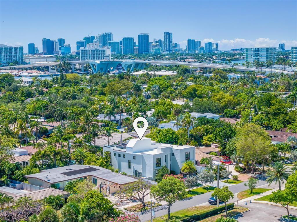 2001 Marietta Fort Lauderdale, FL 33316