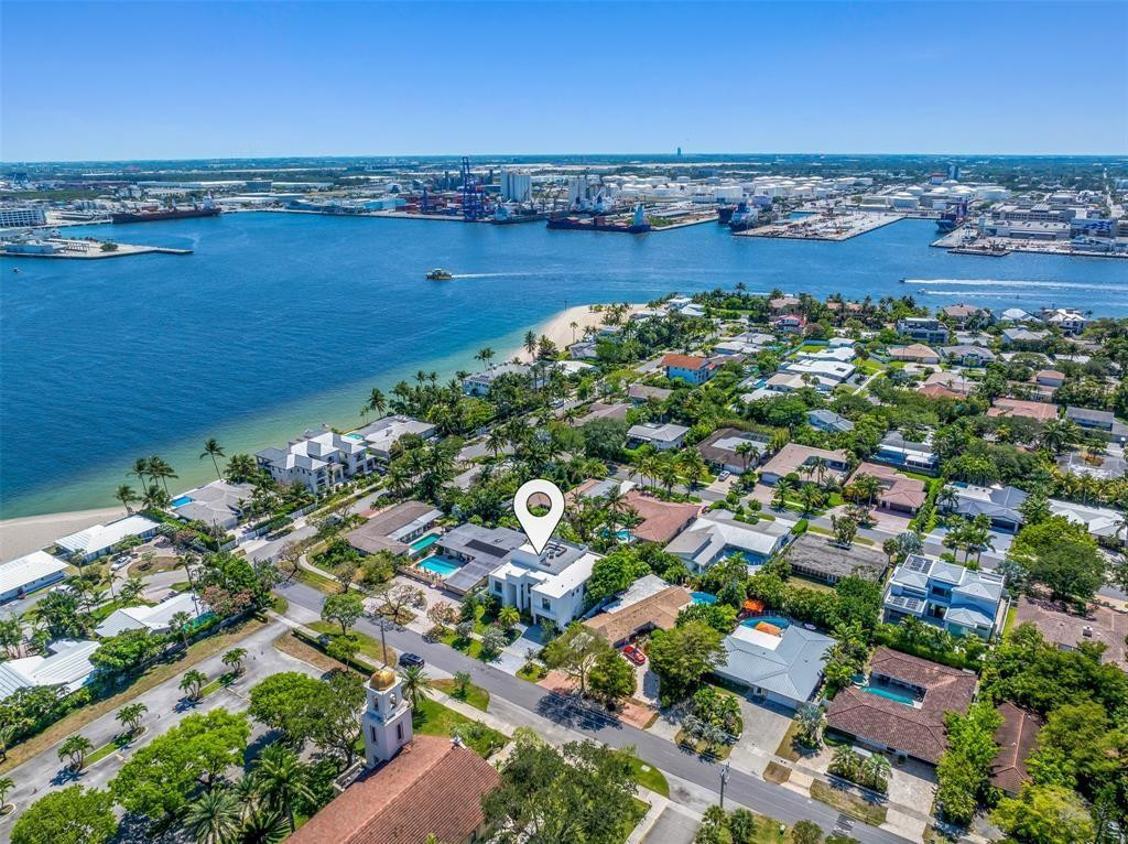 2001 Marietta Fort Lauderdale, FL 33316