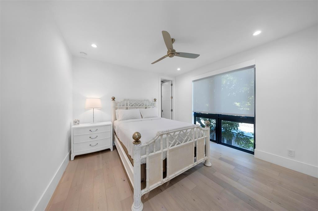 2001 Marietta Fort Lauderdale, FL 33316