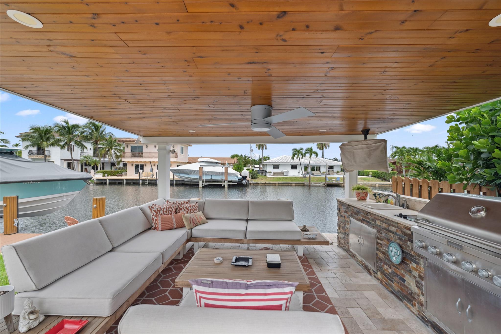 2761 NE 57th Ct Fort Lauderdale, FL 33308