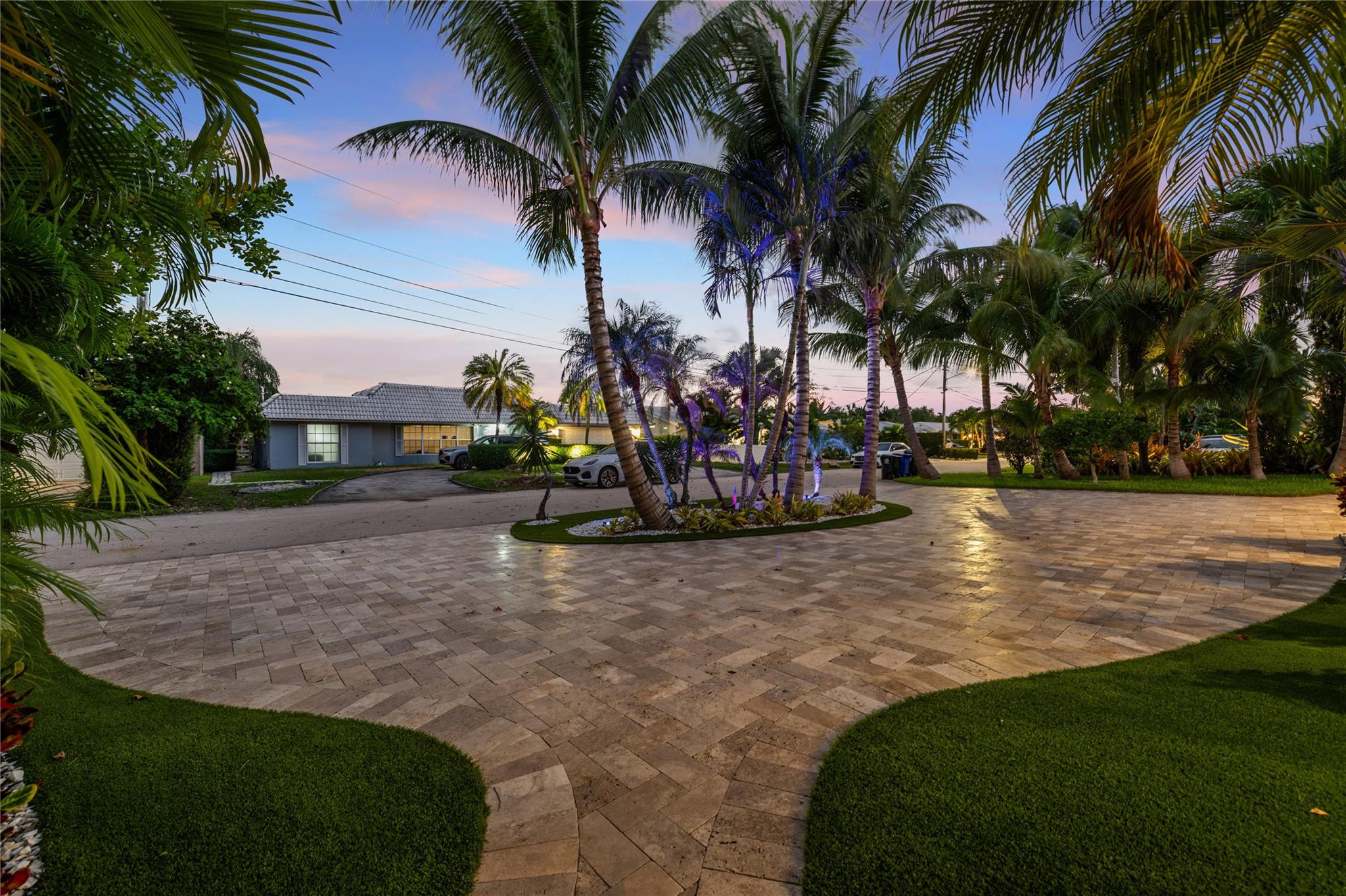 2761 NE 57th Ct Fort Lauderdale, FL 33308