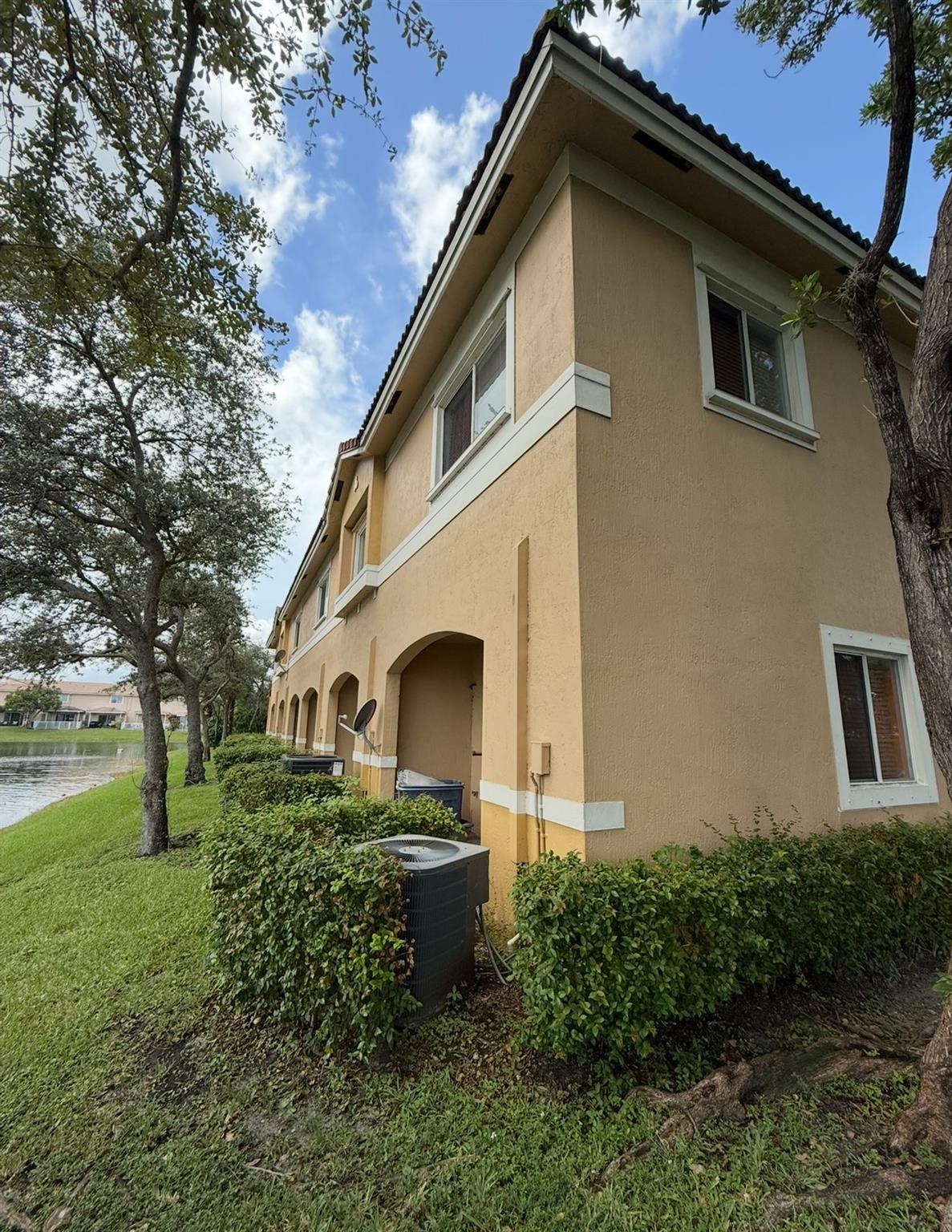 8800 Riverside St,Tamarac, FL 33321