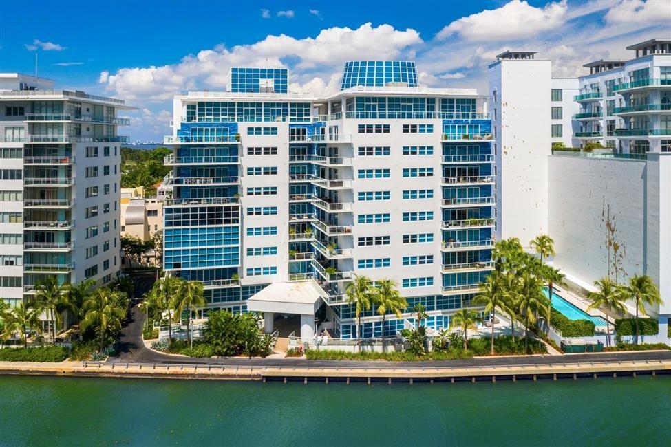 6103 Aqua Ave #1003