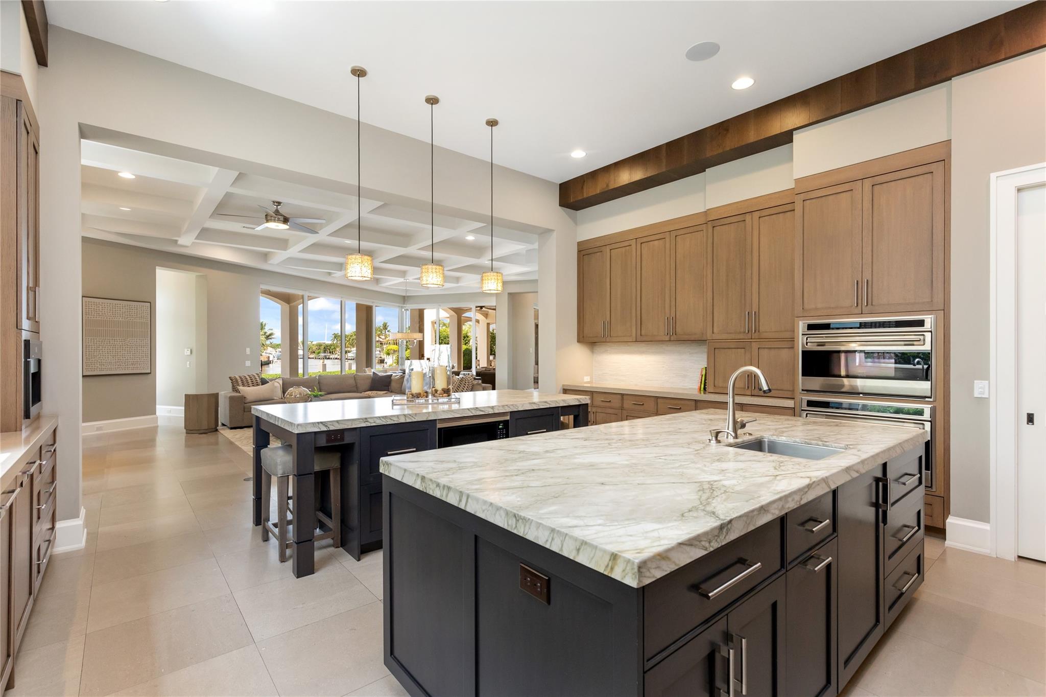 3211 NE 27th Ave Lighthouse Point, FL 33064