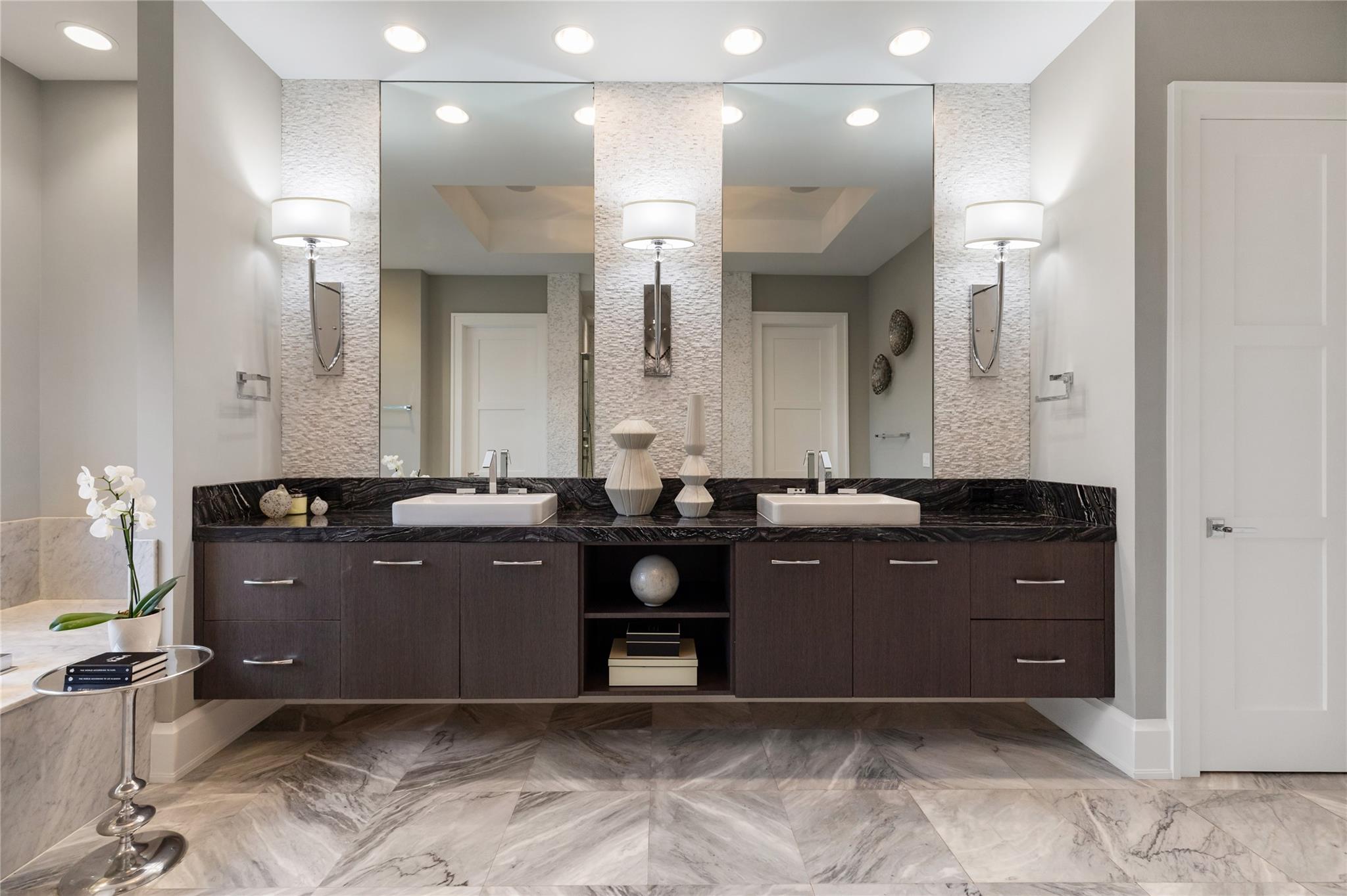 3211 NE 27th Ave Lighthouse Point, FL 33064