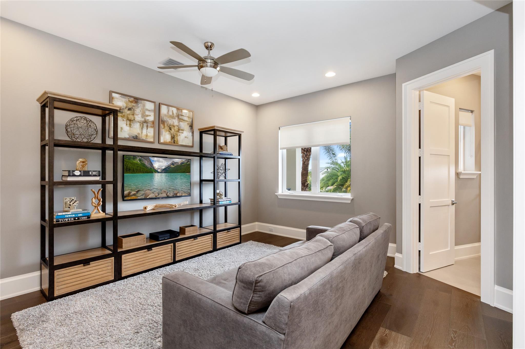 3211 NE 27th Ave Lighthouse Point, FL 33064