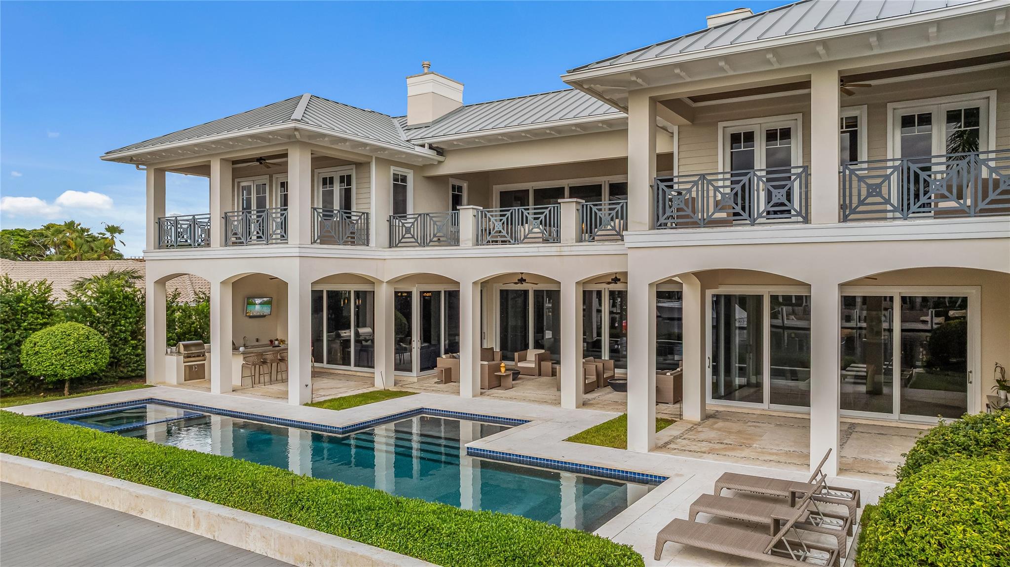 3211 NE 27th Ave Lighthouse Point, FL 33064