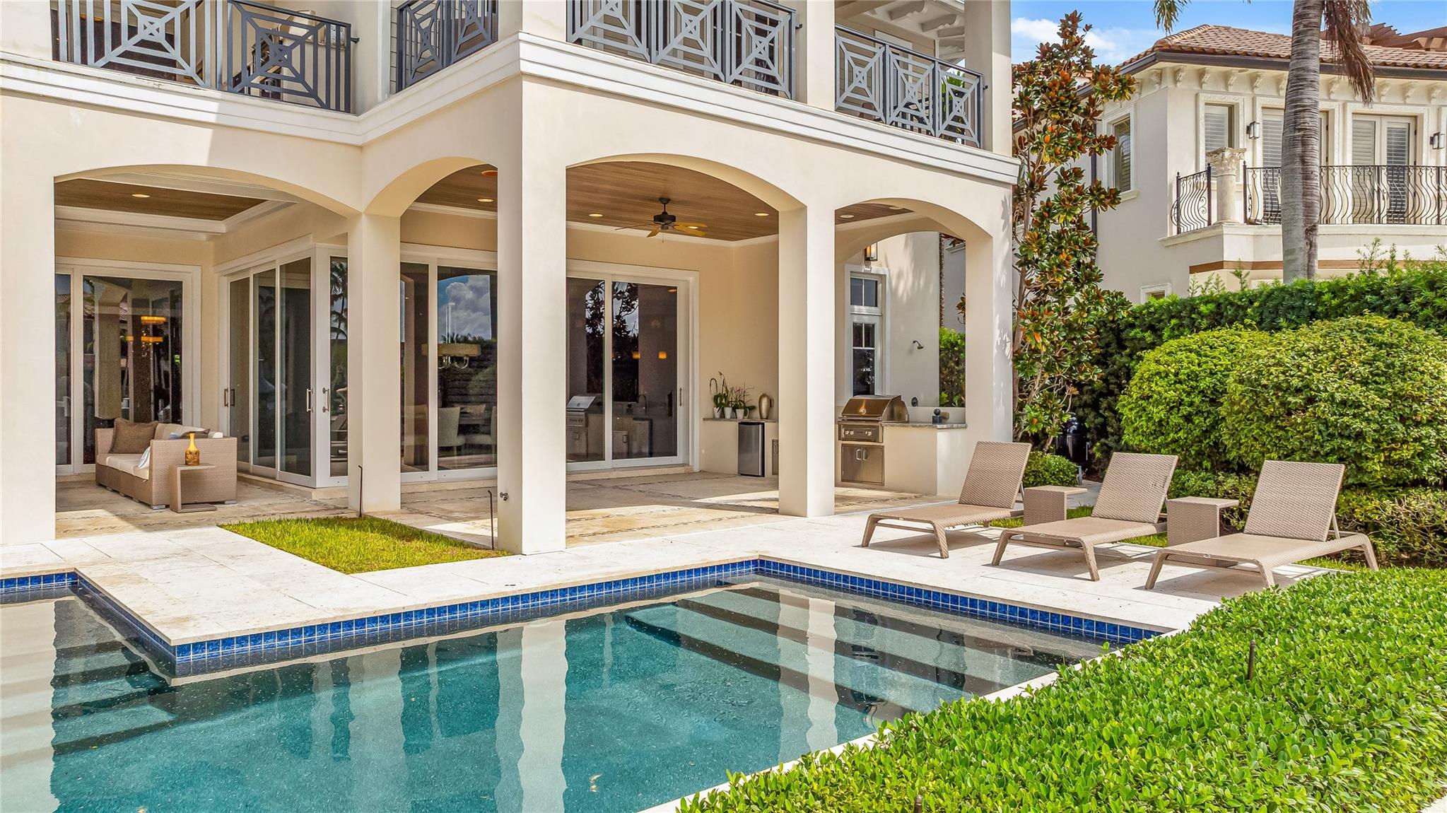 3211 NE 27th Ave Lighthouse Point, FL 33064