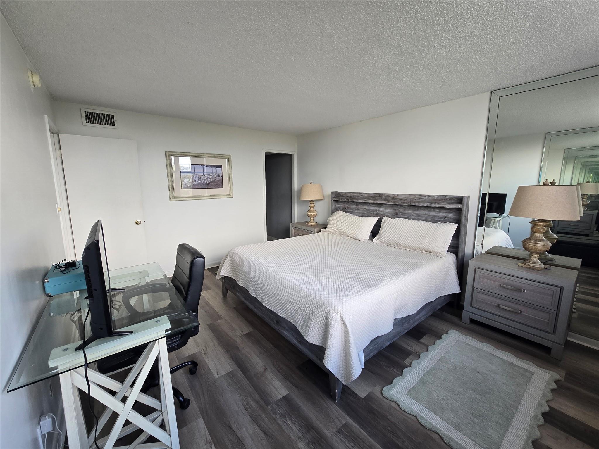 1401 N Riverside Dr #705,Pompano Beach, FL 33062