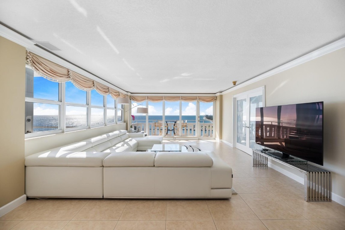 2000 S Ocean #1810 Fort Lauderdale, FL 33316