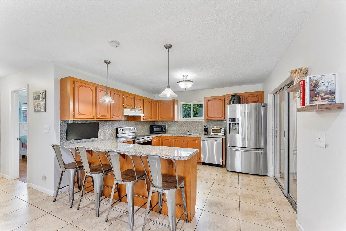 2757 NW 83rd Ter Coral Springs, FL 33065