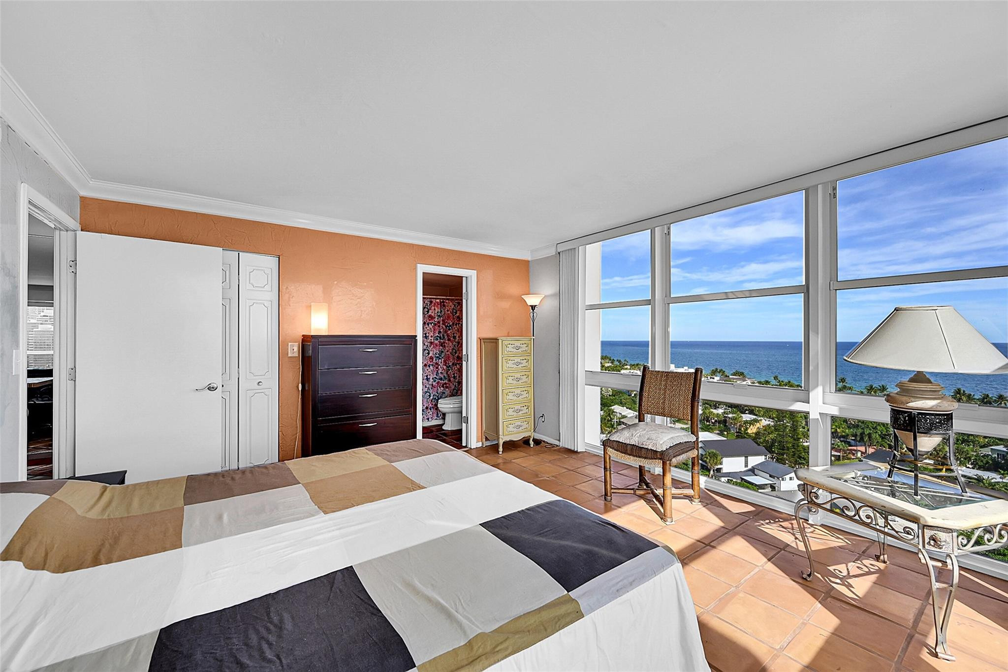 2841 N Ocean #1801 Fort Lauderdale, FL 33308