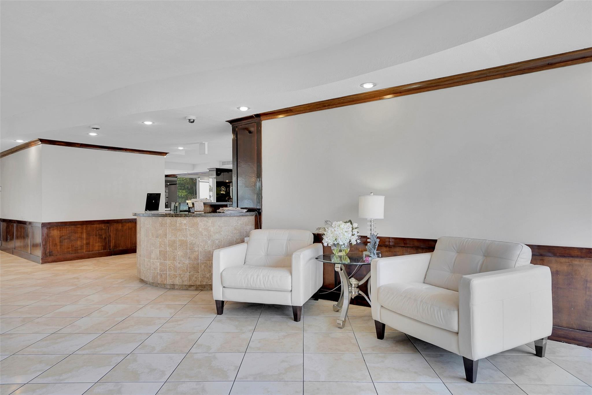 2841 N Ocean #1801 Fort Lauderdale, FL 33308