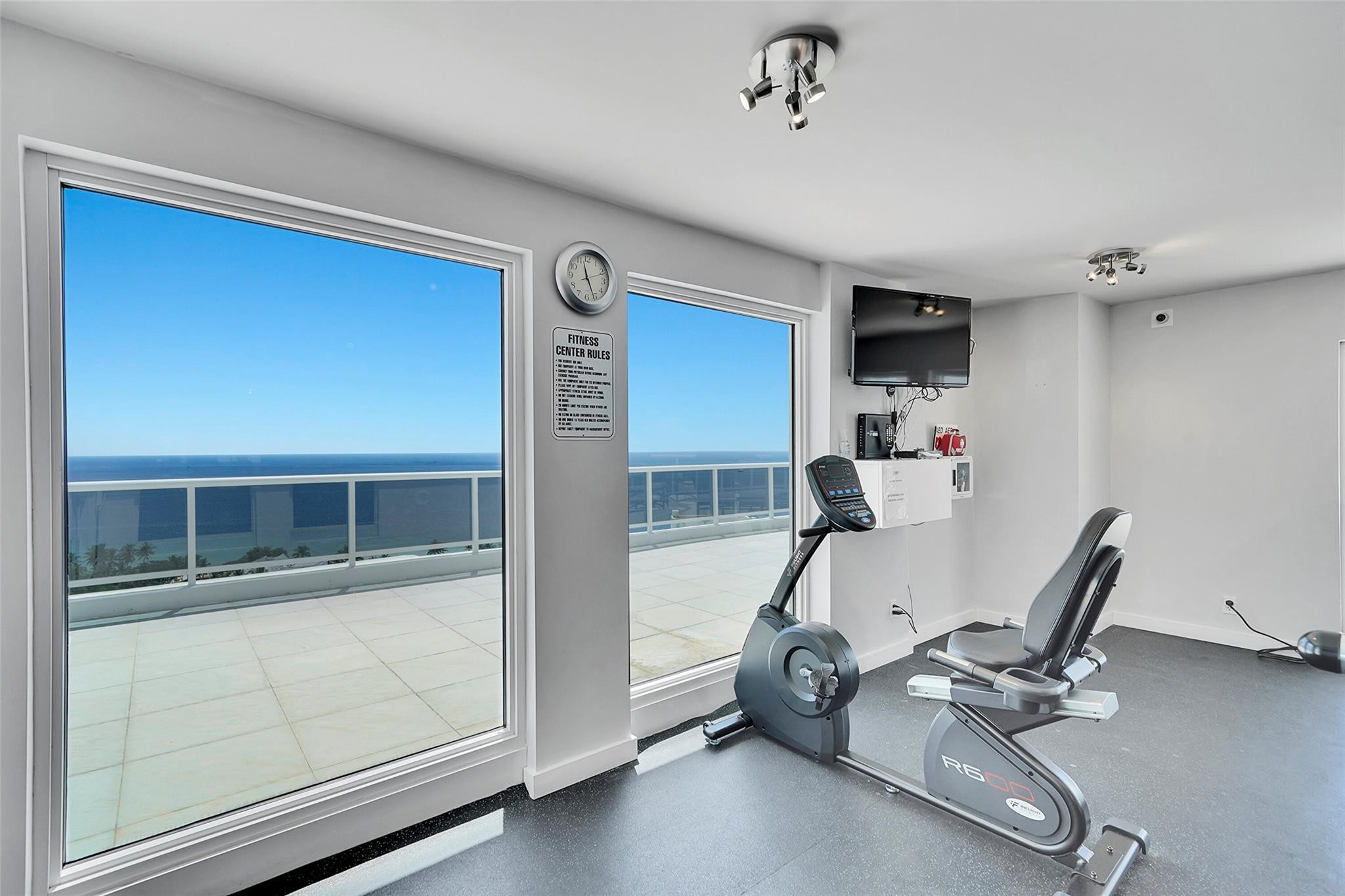 2841 N Ocean #1801 Fort Lauderdale, FL 33308