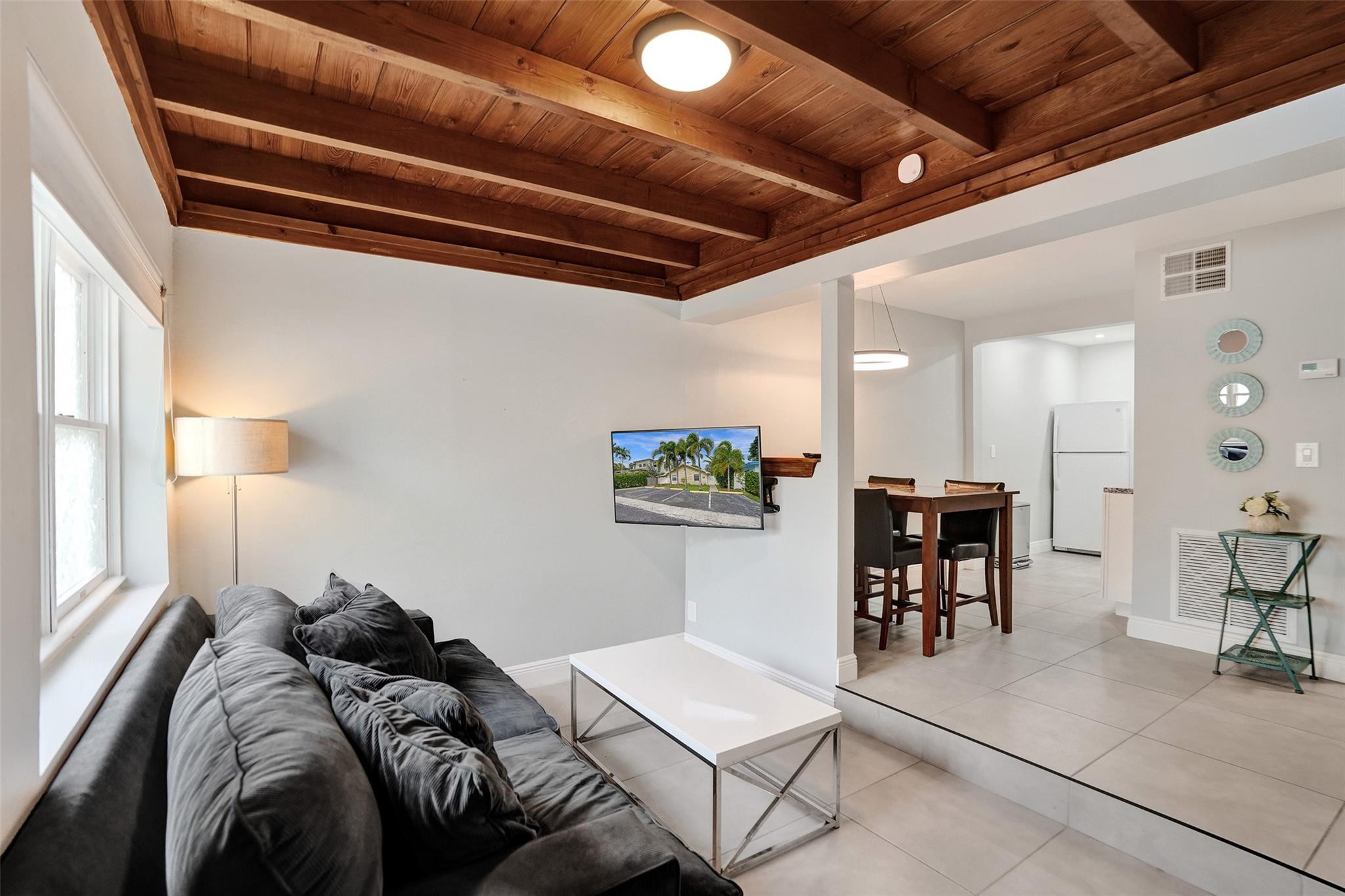 901 SE 14th #3 Fort Lauderdale, FL 33316