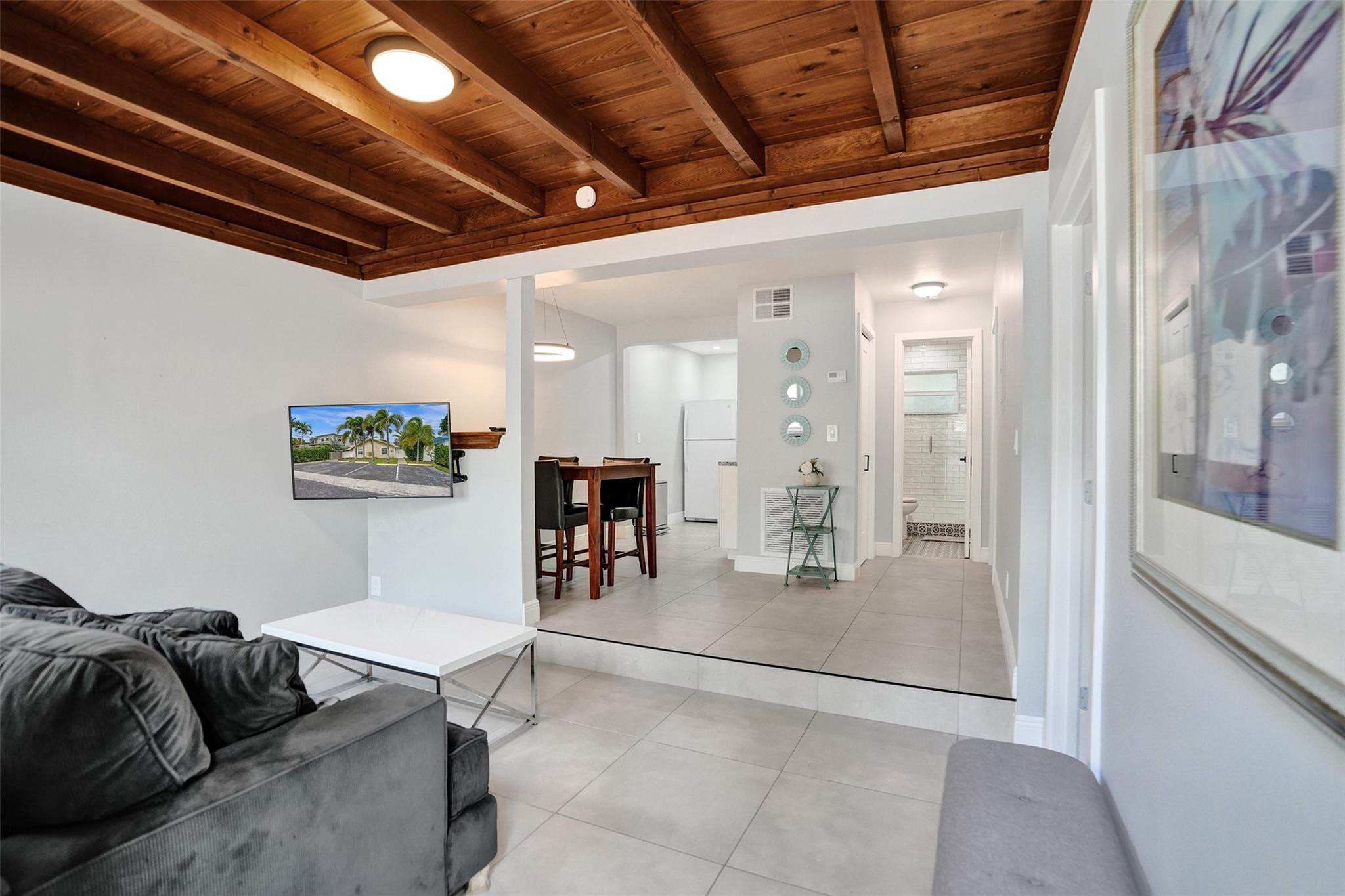 901 SE 14th #3 Fort Lauderdale, FL 33316