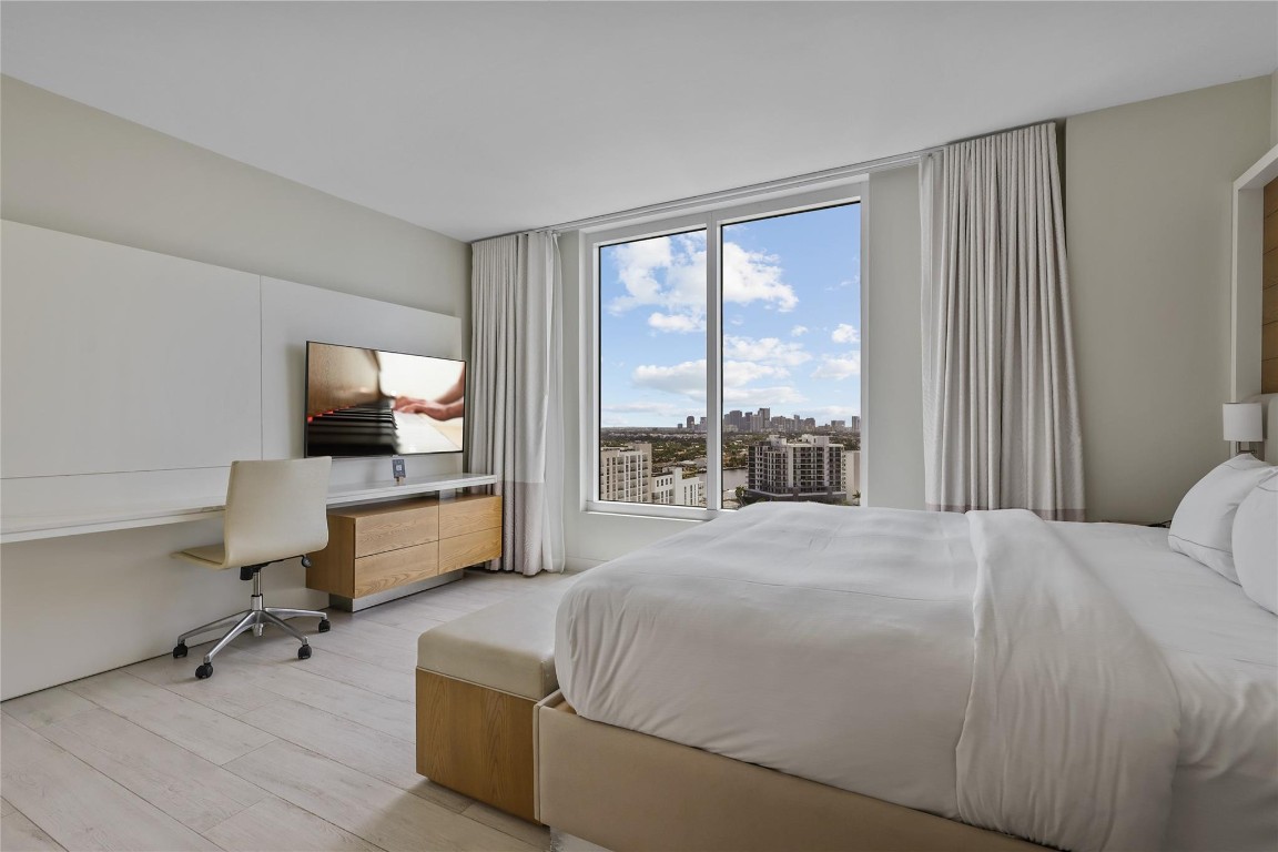 505 N Fort Lauderdale Bch #1702 Fort Lauderdale, FL 33304