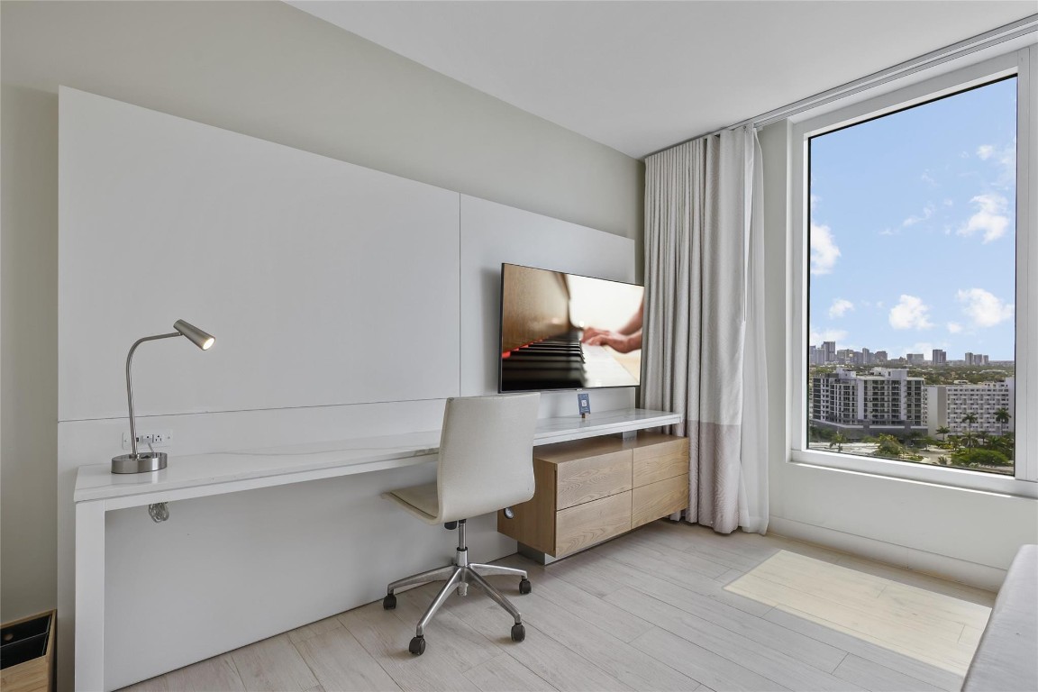 505 N Fort Lauderdale Bch #1702 Fort Lauderdale, FL 33304