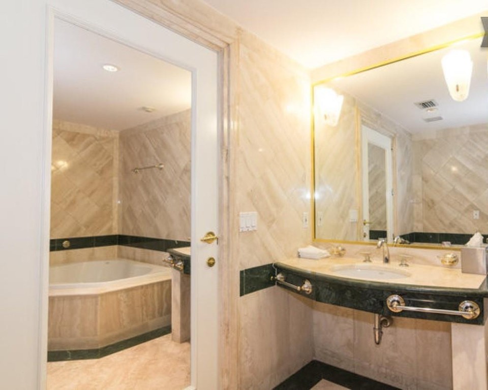 101 Ocean #704 Miami Beach, FL 33139