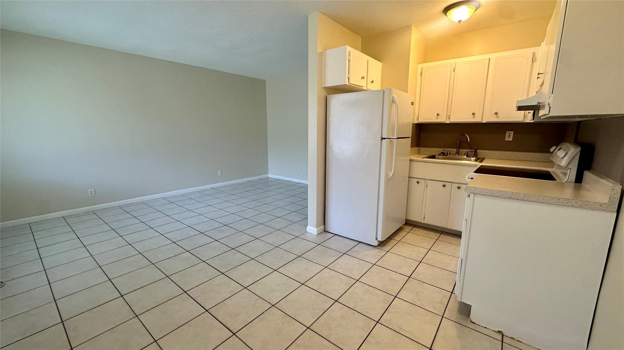 717 SE 16th #3 Fort Lauderdale, FL 33316