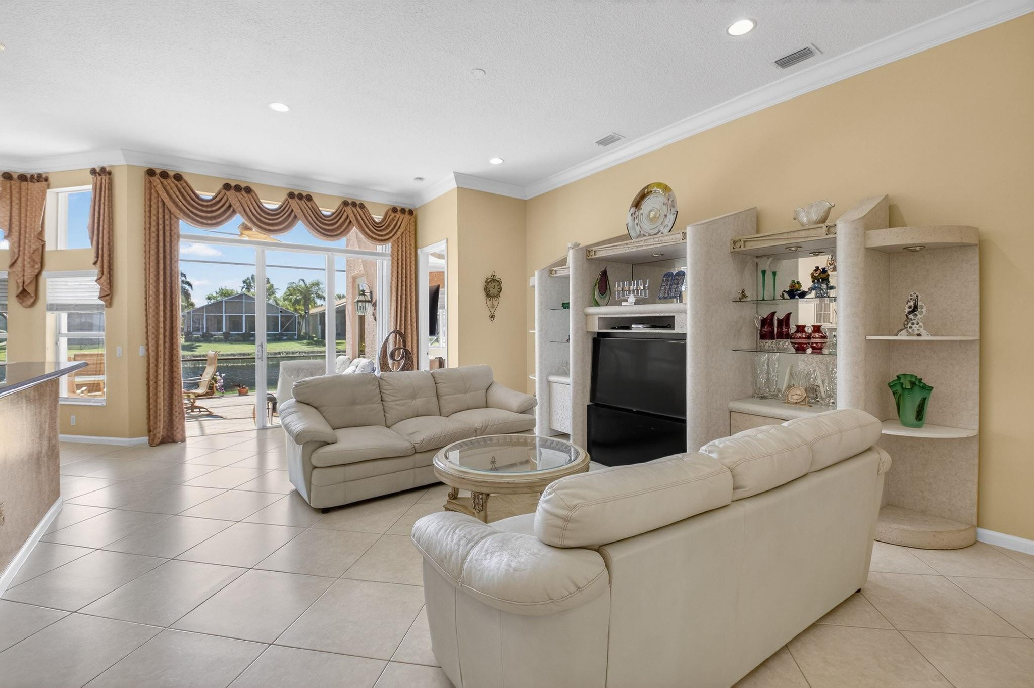 8270 Azure Coast Lake Worth, FL 33467