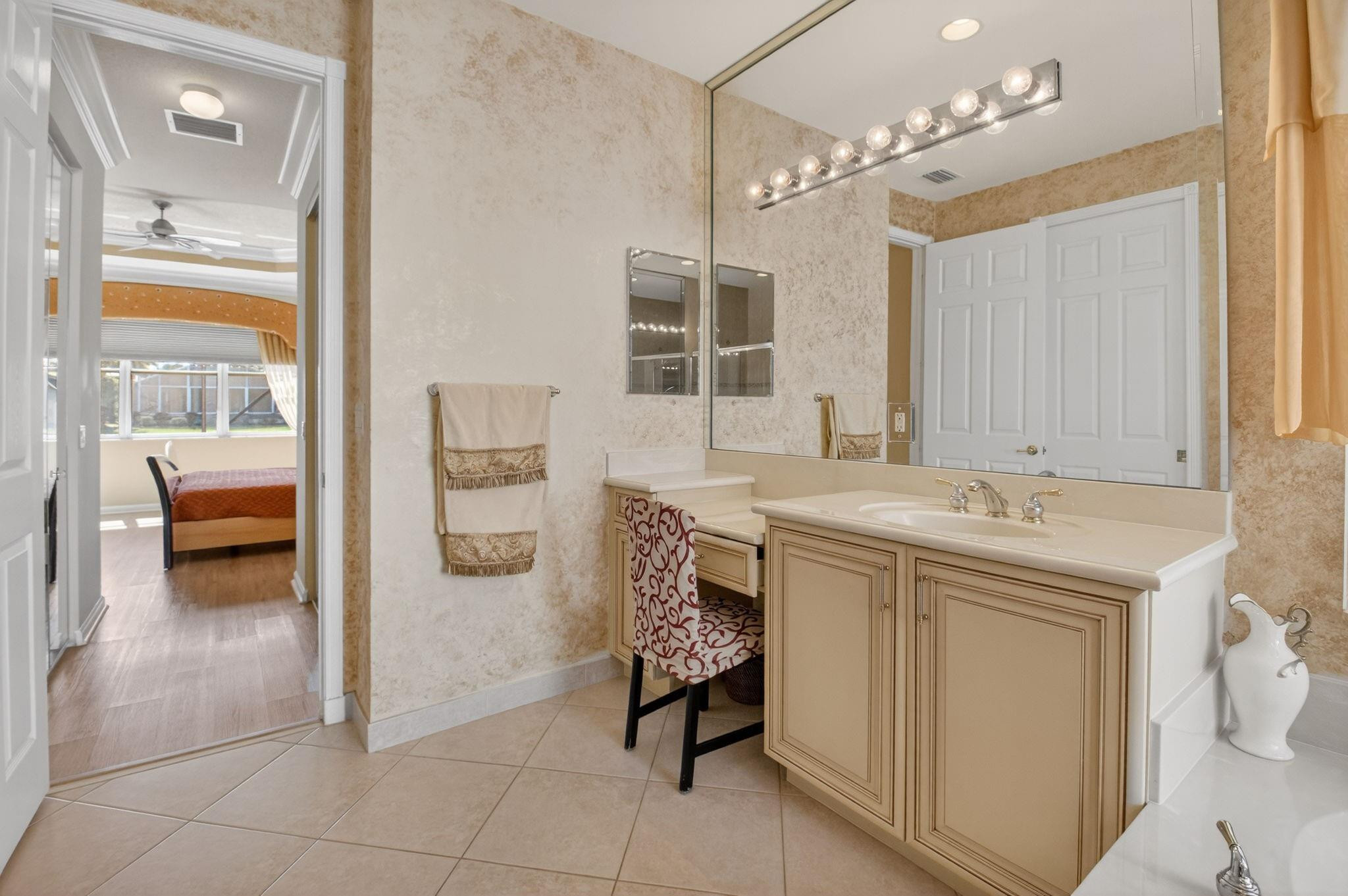 8270 Azure Coast Lake Worth, FL 33467