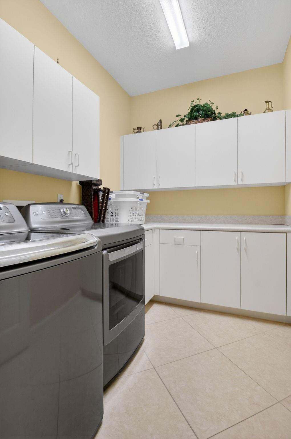 8270 Azure Coast Lake Worth, FL 33467