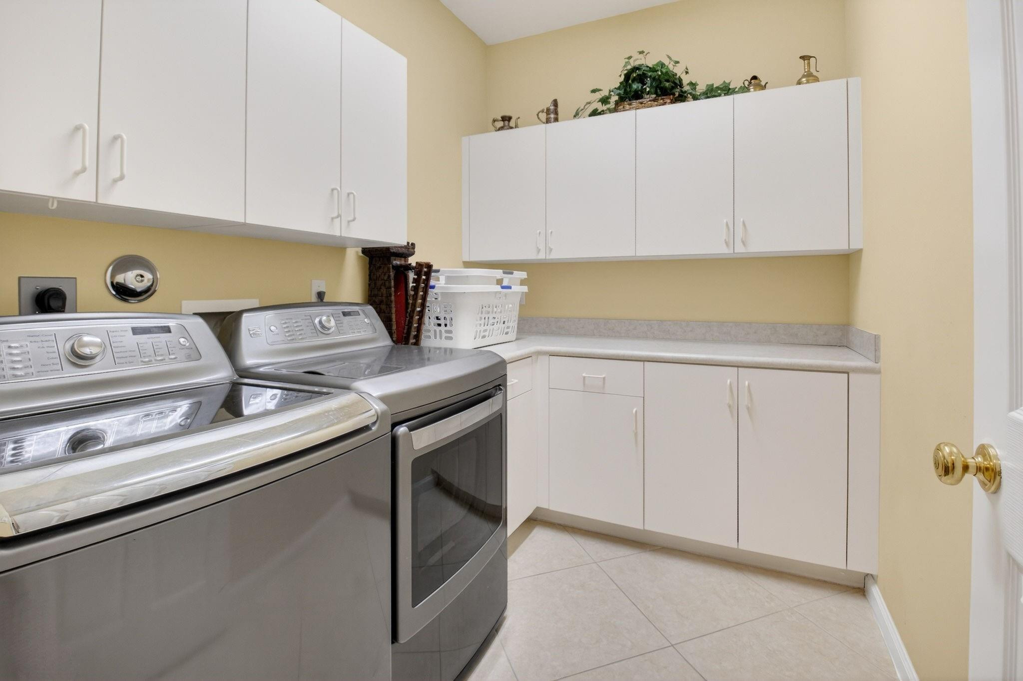 8270 Azure Coast Lake Worth, FL 33467