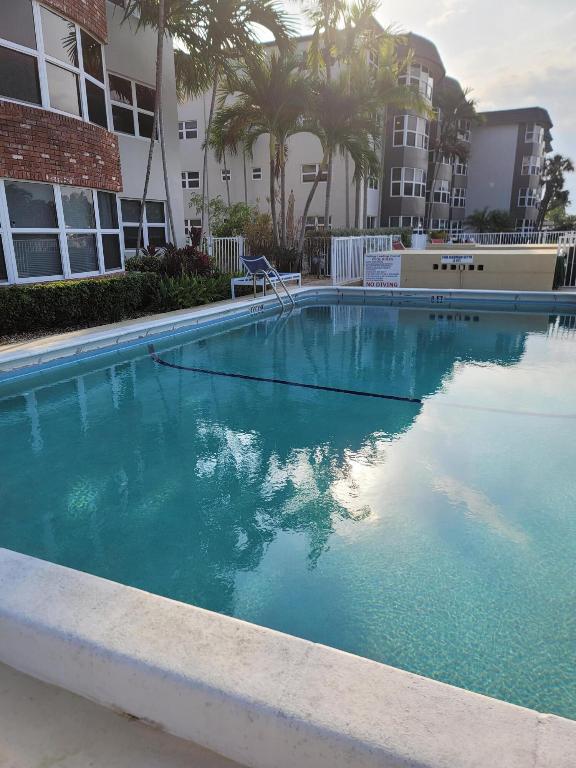 3031 NE 51st St #305w Fort Lauderdale, FL 33308