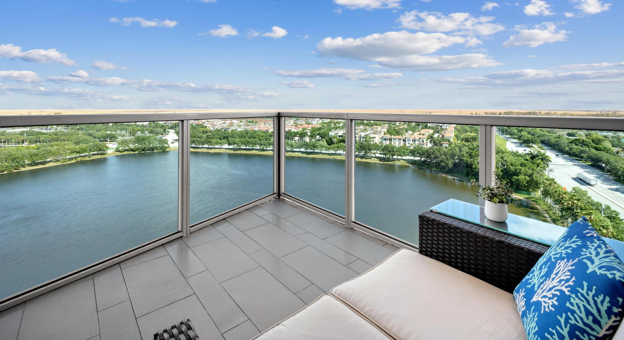 2641 N Flamingo Rd #1708n Sunrise, FL 33323