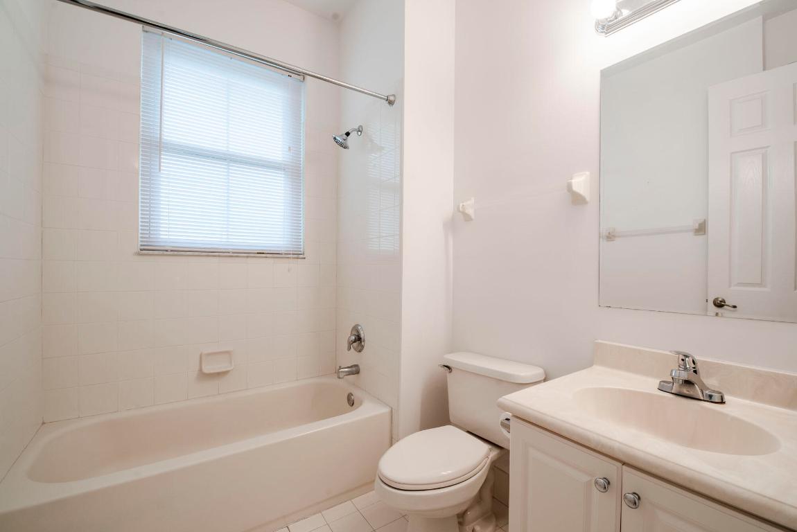 1484 W Frederick Small Jupiter, FL 33458