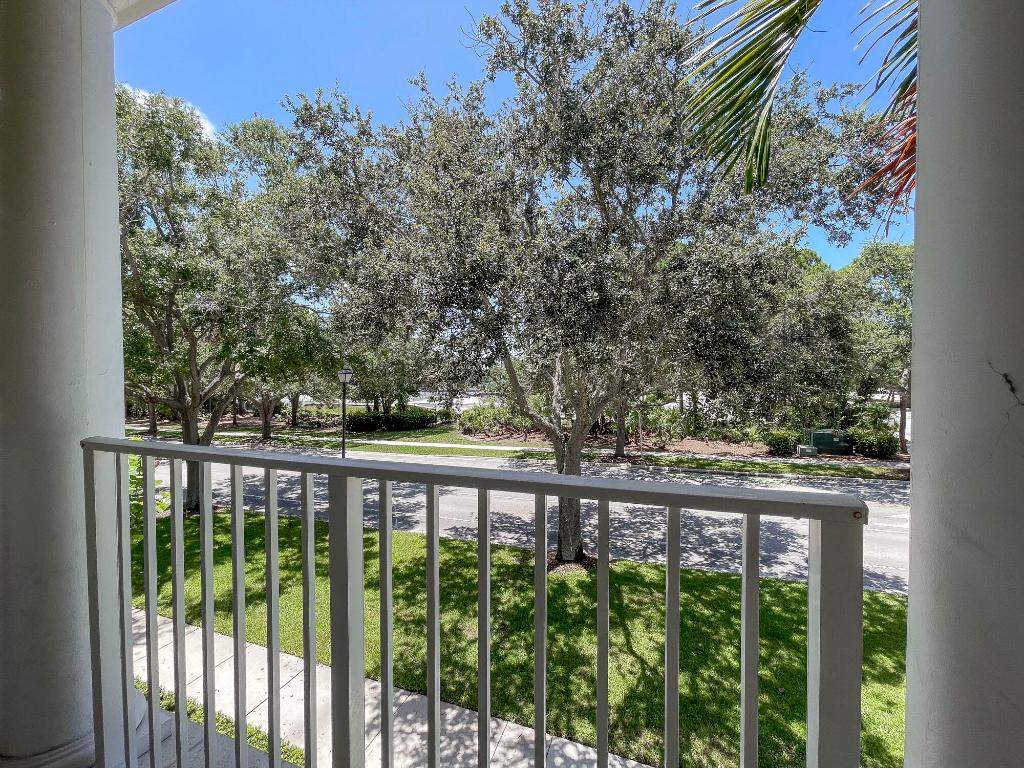 1484 W Frederick Small Jupiter, FL 33458
