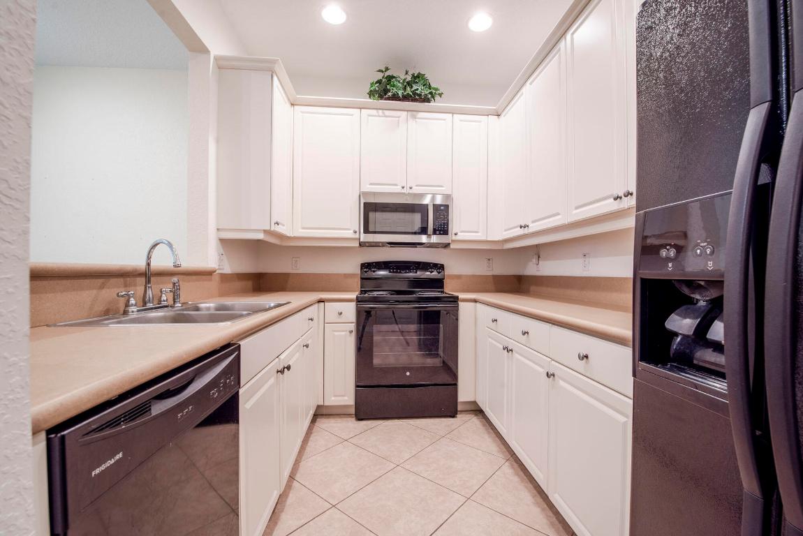 1484 W Frederick Small Jupiter, FL 33458