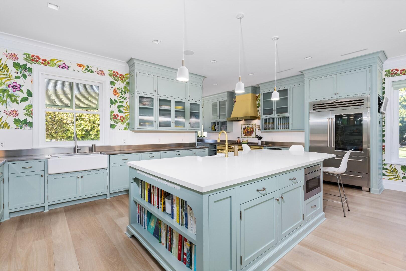 710 S County Rd Palm Beach, FL 33480