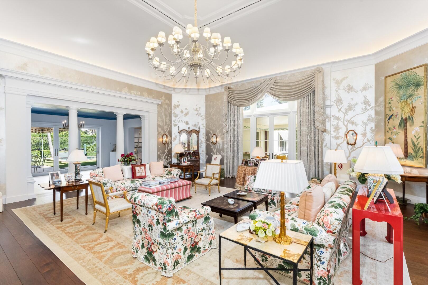 710 S County Rd Palm Beach, FL 33480