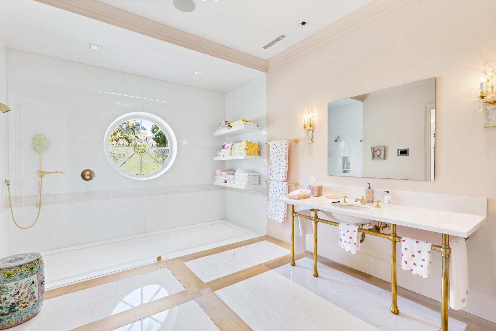 710 S County Rd Palm Beach, FL 33480