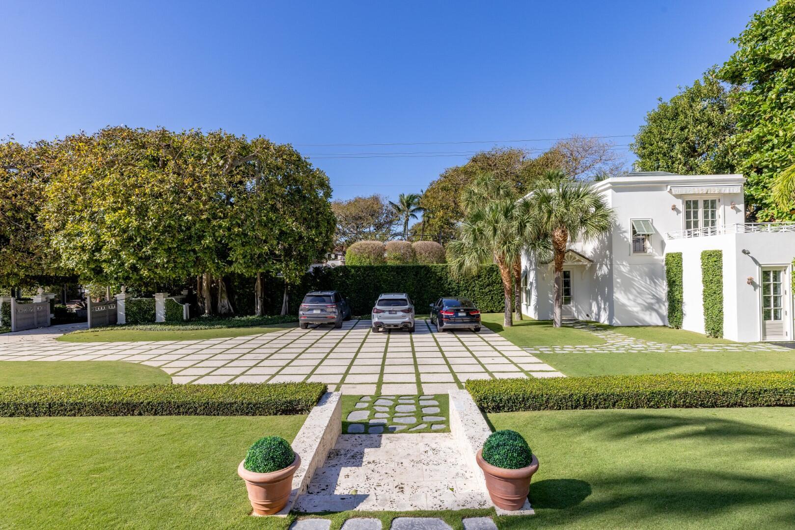 710 S County Rd Palm Beach, FL 33480