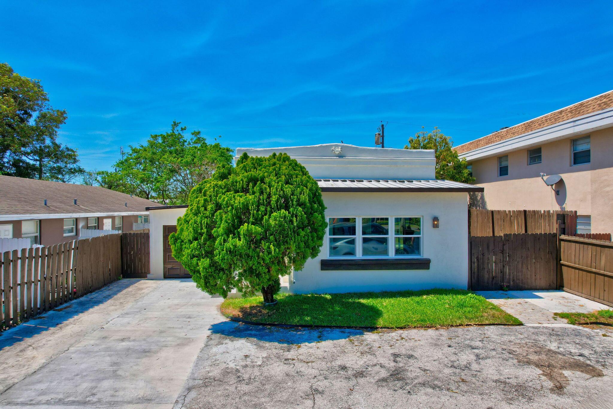 1313 N Federal Hwy