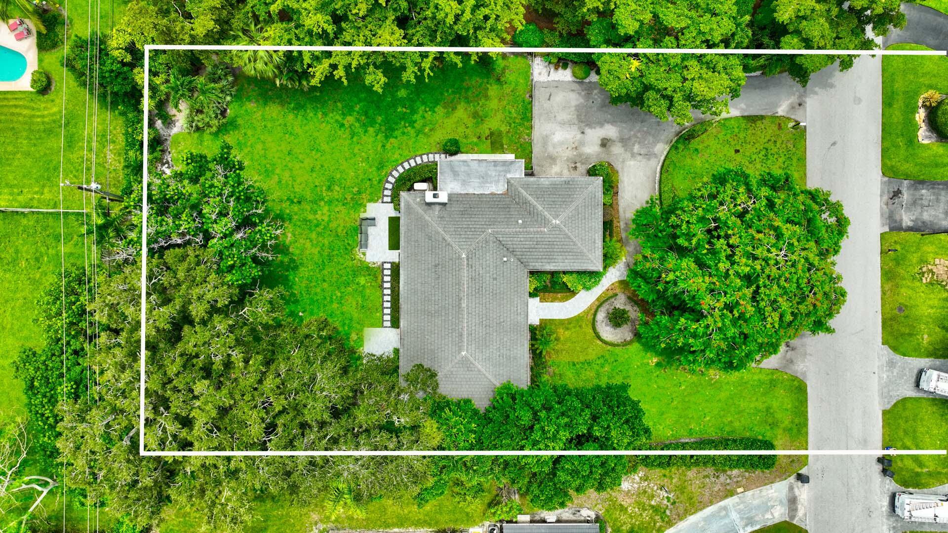 3711 Sherwood Blvd