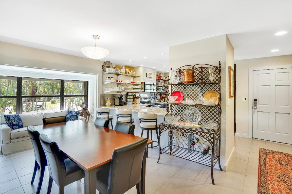 102 Clubhouse Jupiter, FL 33477