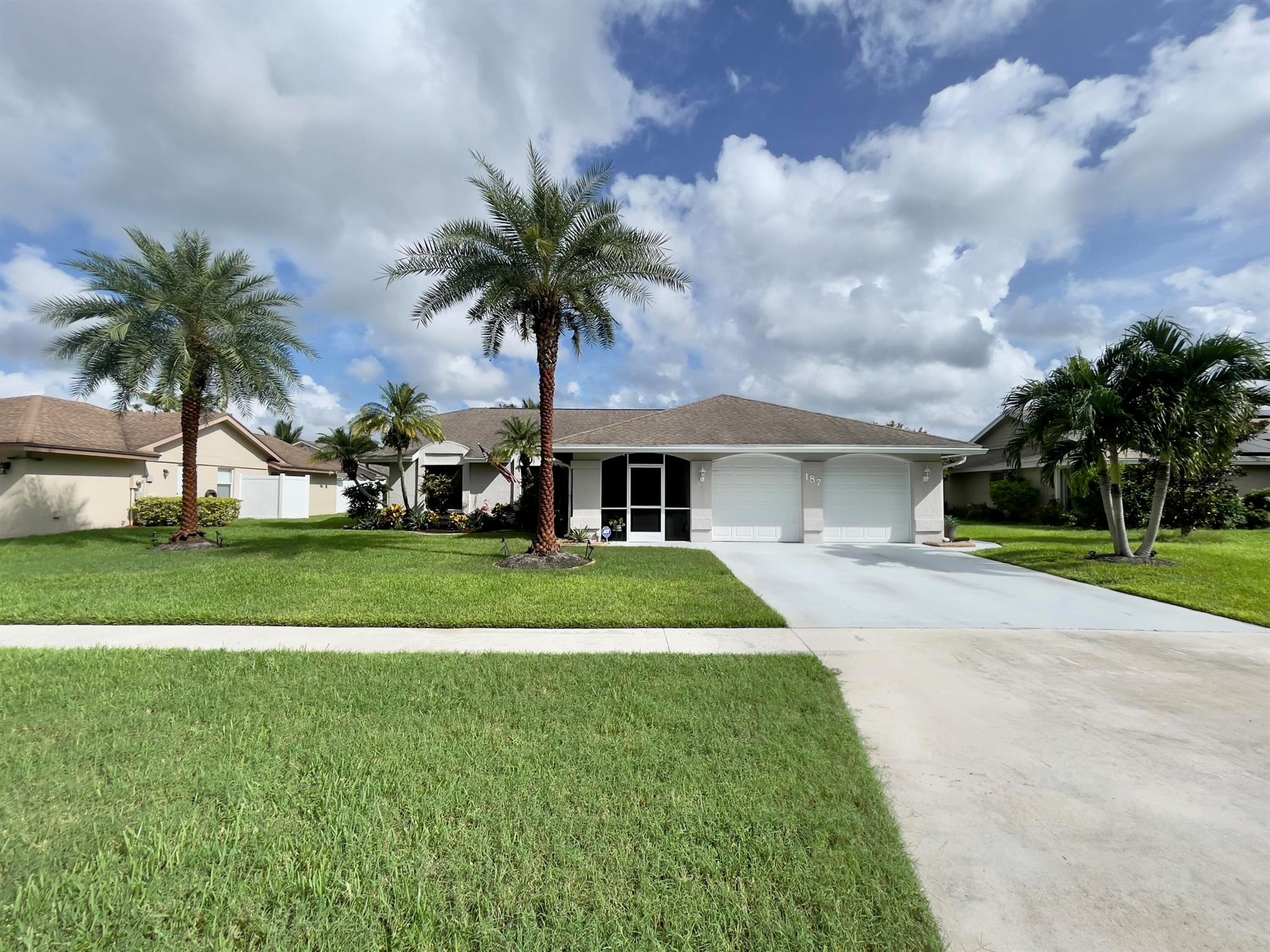 187 Parkwood Dr