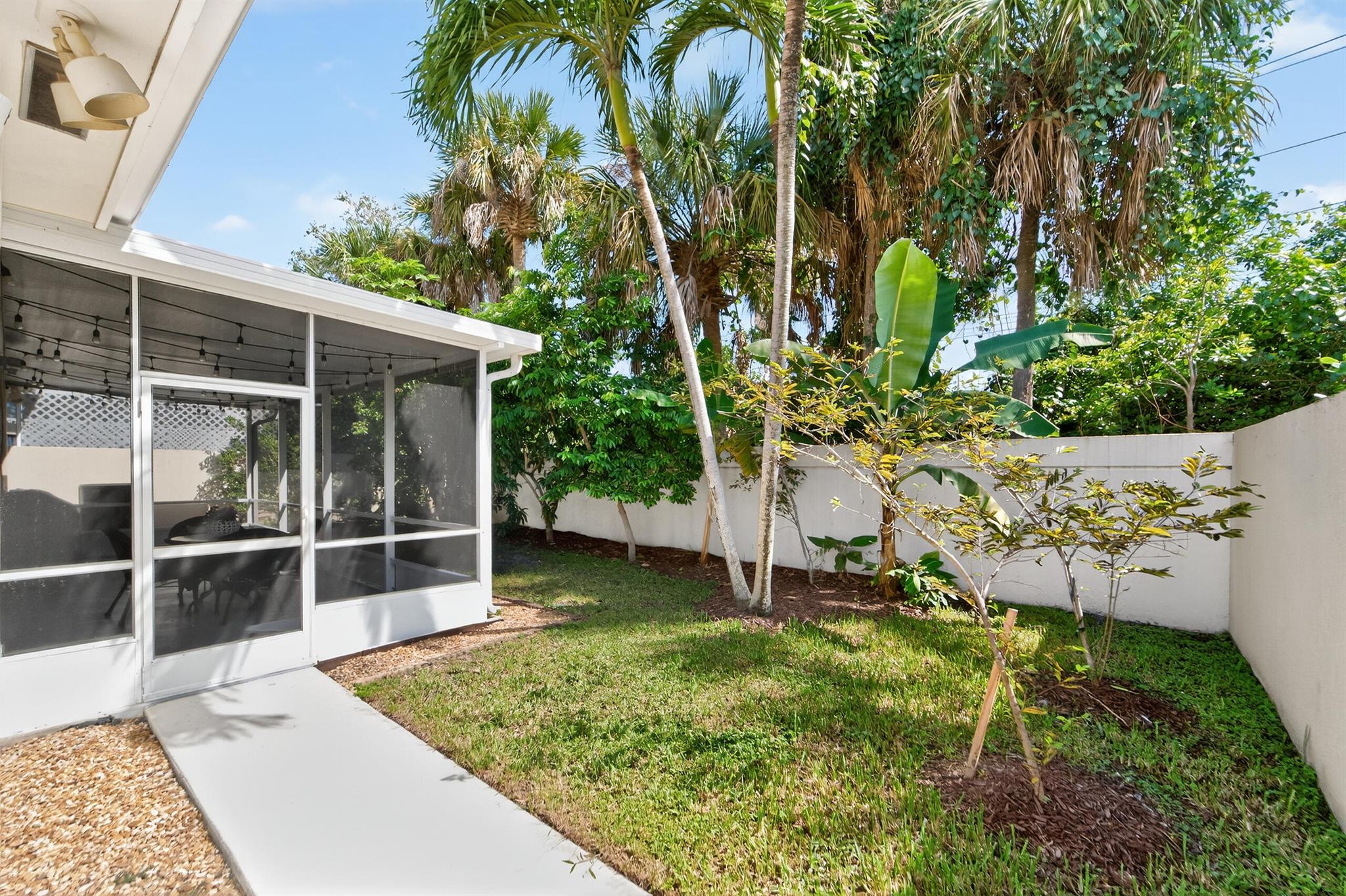 162 E Hampton Way Jupiter, FL 33458