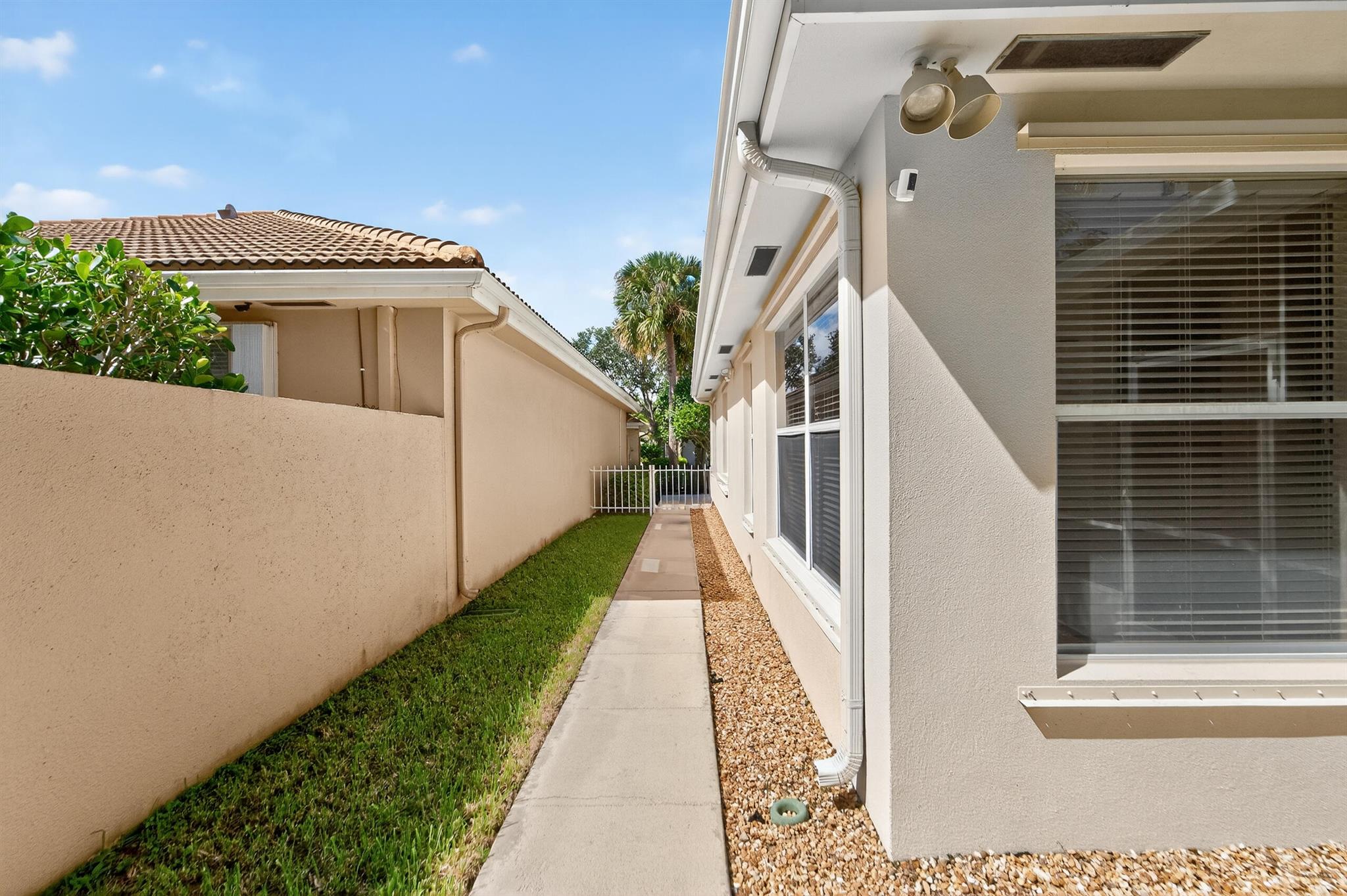 162 E Hampton Way Jupiter, FL 33458