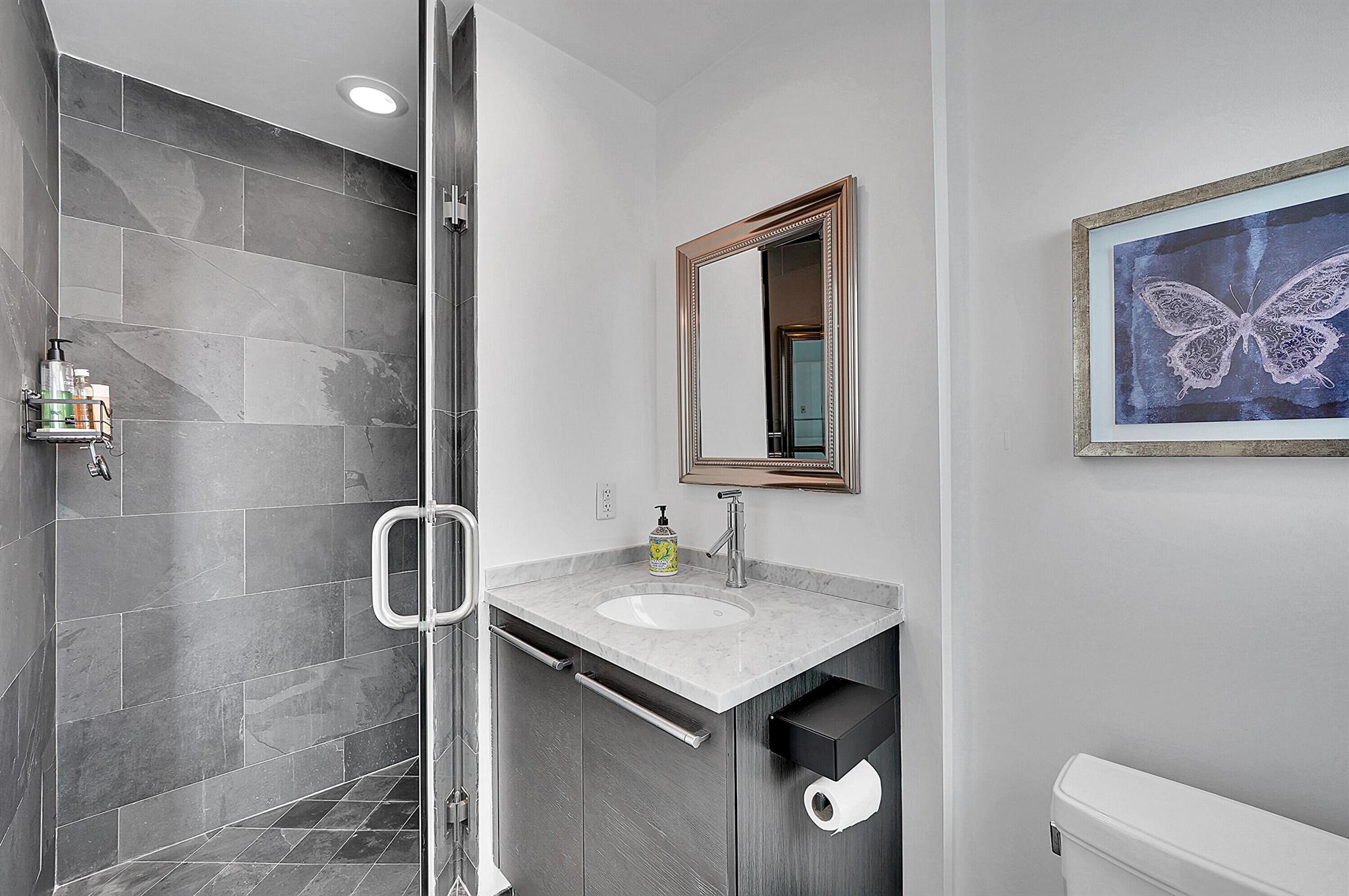 image 900 Biscayne Bay Condo17