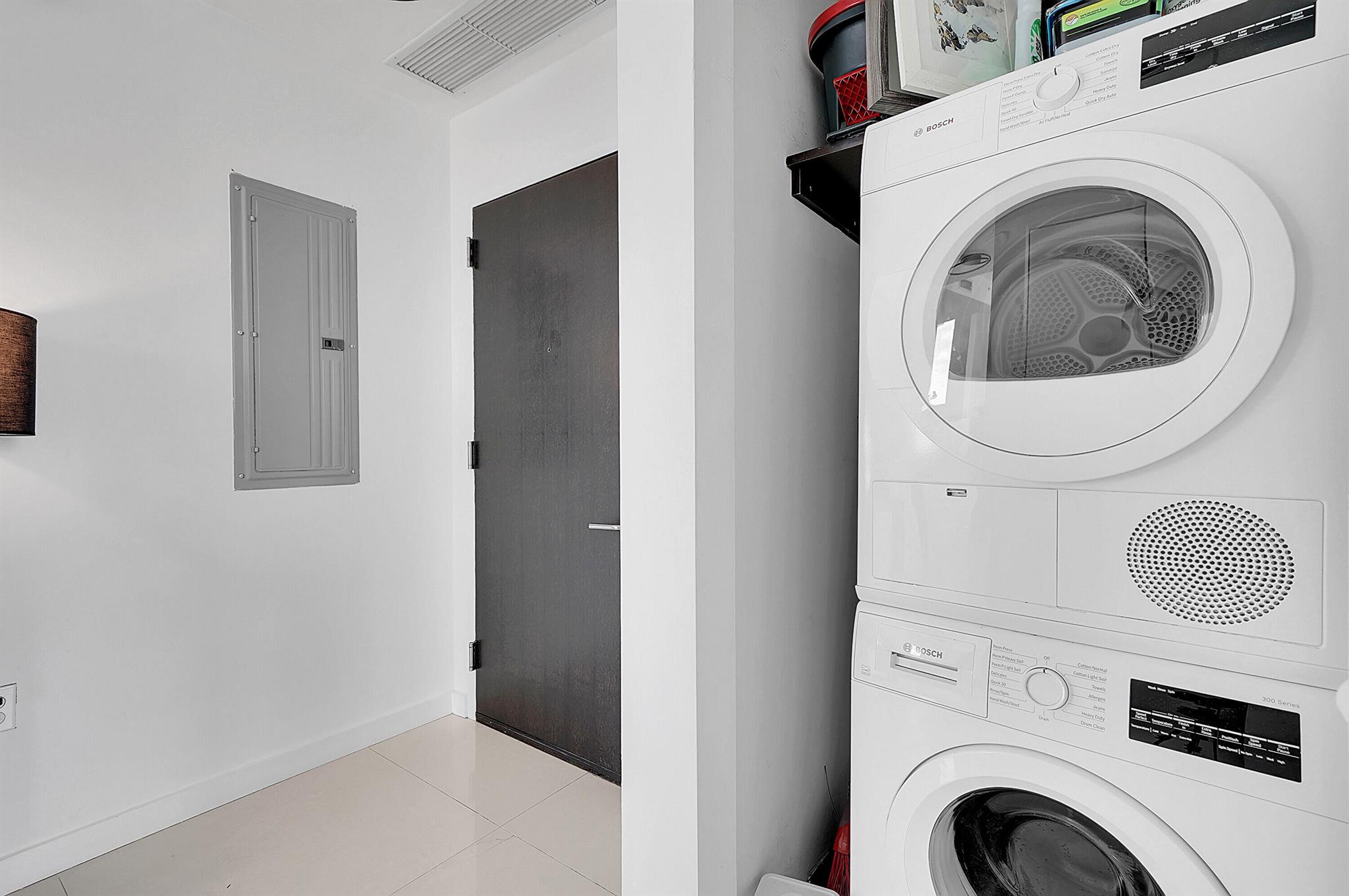 image 900 Biscayne Bay Condo19