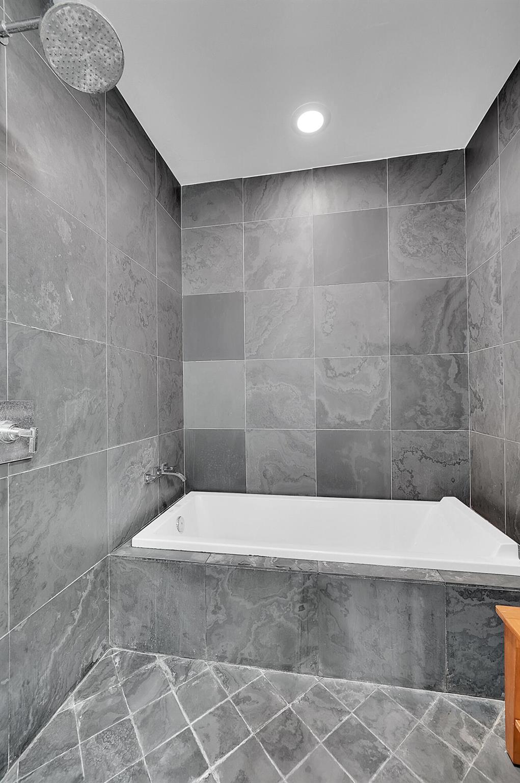 image 900 Biscayne Bay Condo6