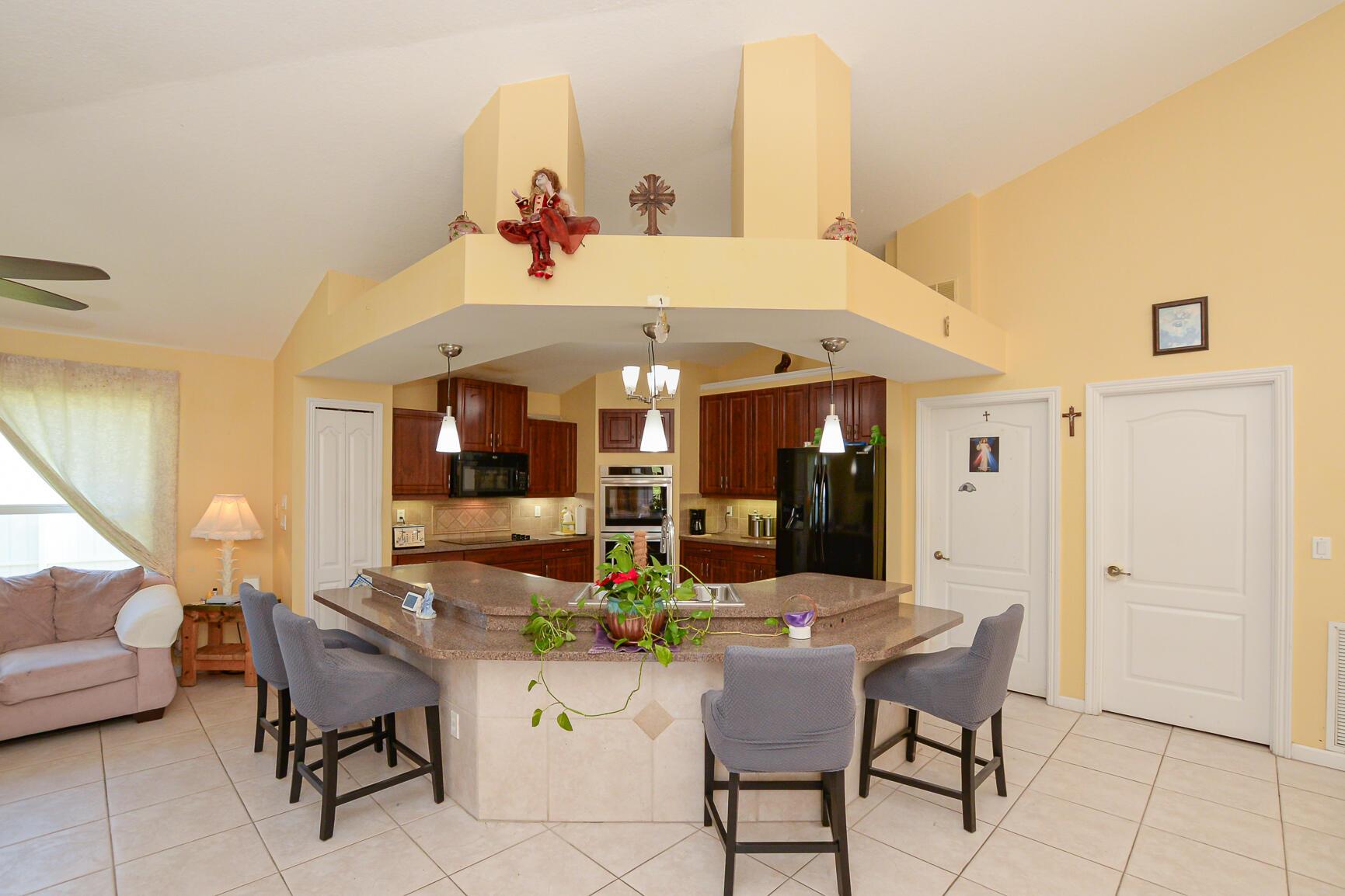 2119 SW Azure Ave Port St Lucie, FL 34953