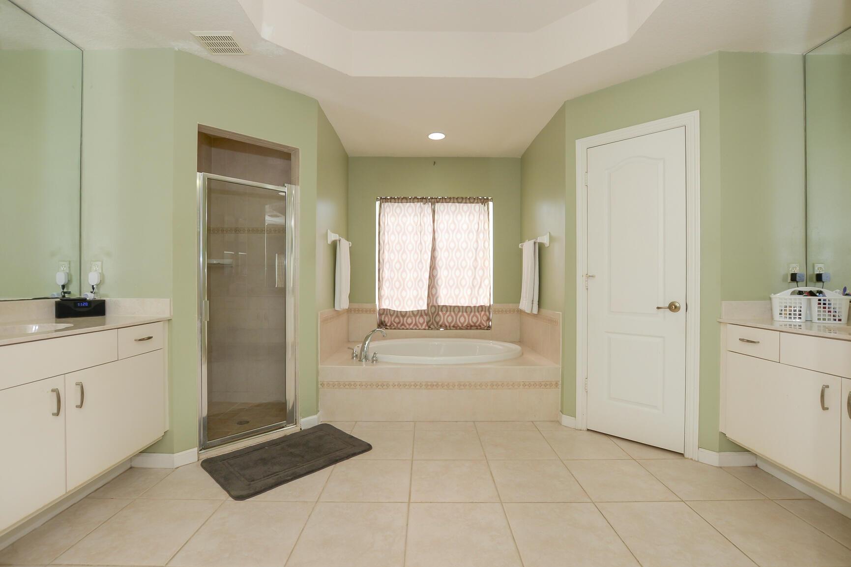 2119 SW Azure Ave Port St Lucie, FL 34953