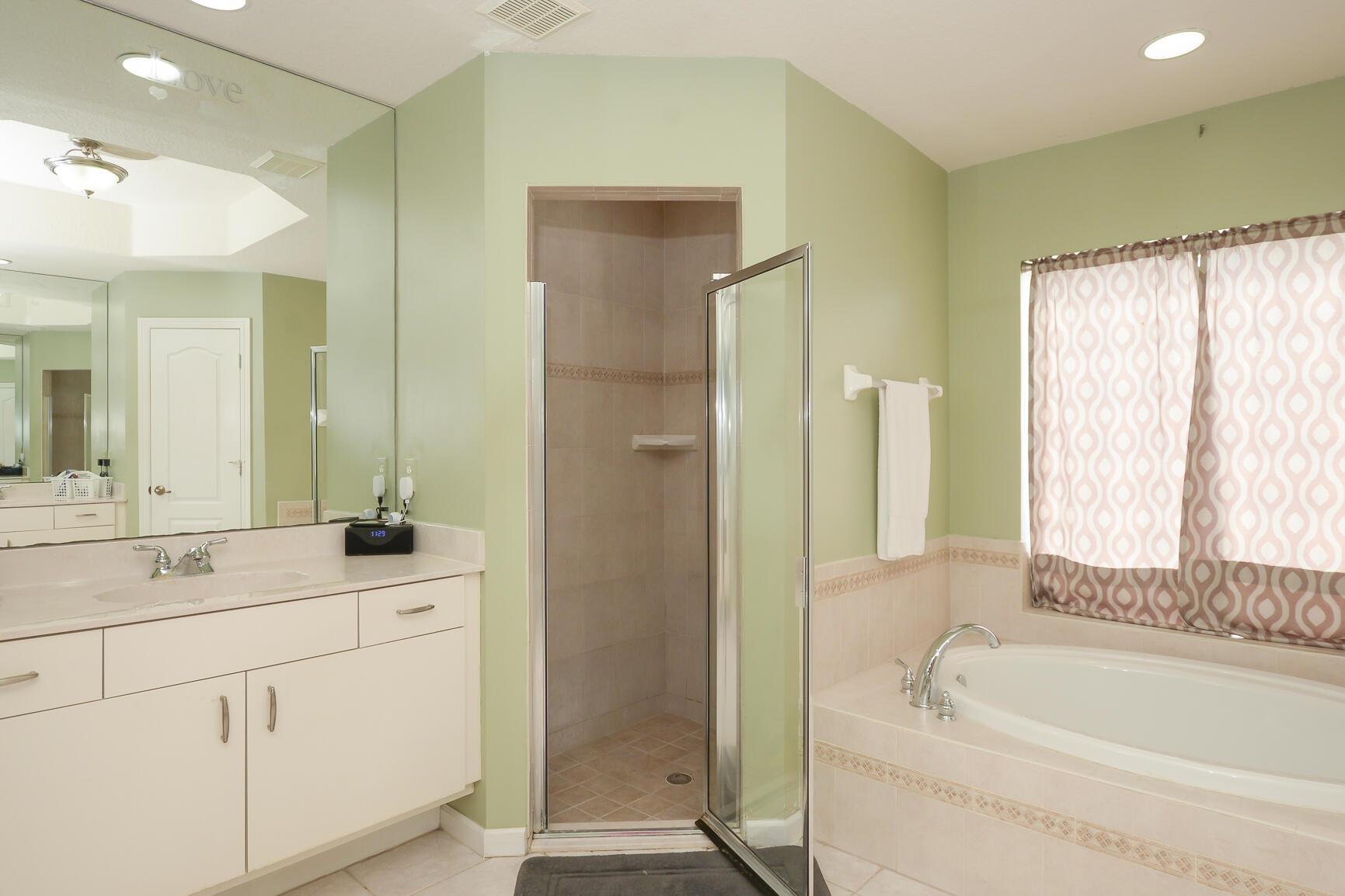 2119 SW Azure Ave Port St Lucie, FL 34953