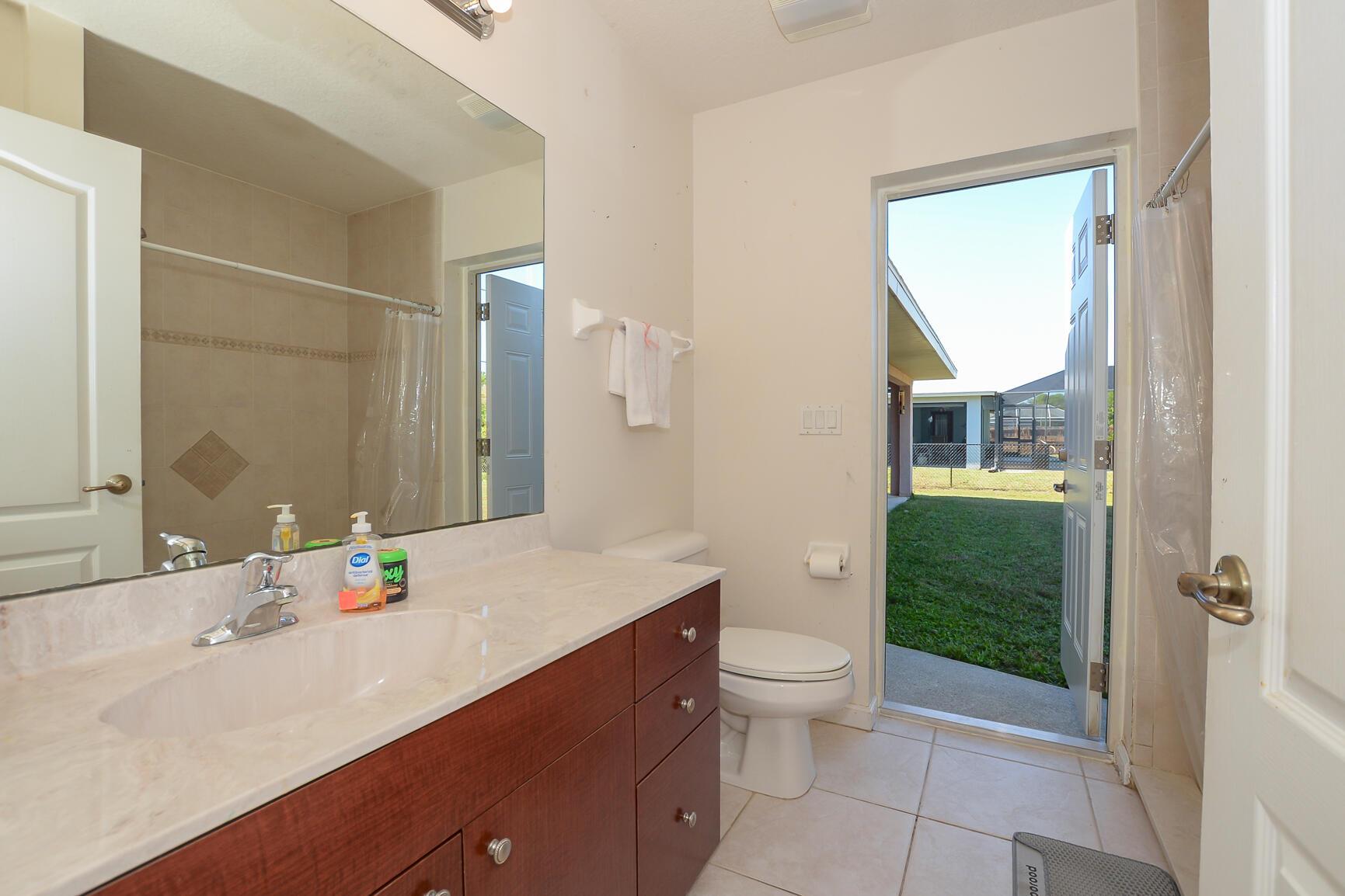 2119 SW Azure Ave Port St Lucie, FL 34953